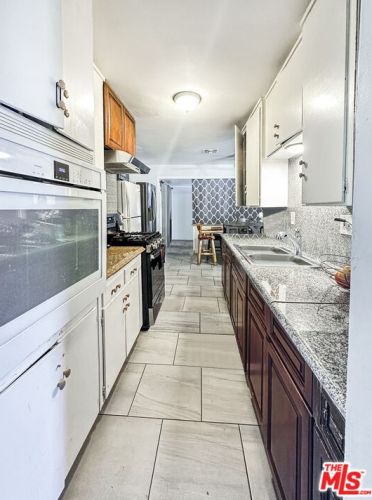 2944 Ronald St, Riverside CA  92506-4150 exterior