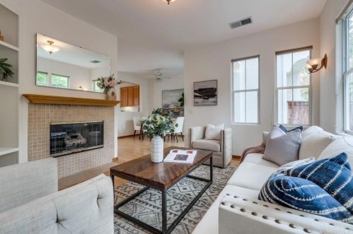 3753 Carmel View Rd, San Diego, CA 92130-3559