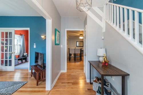 267 Chrystal St, Dover, NJ 07869-1423