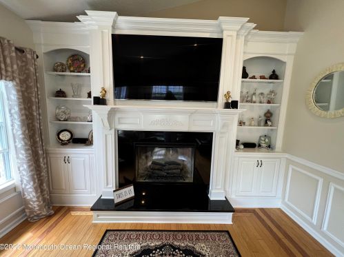 39 Riva Blvd, Bricktown NJ 08723-7983 exterior