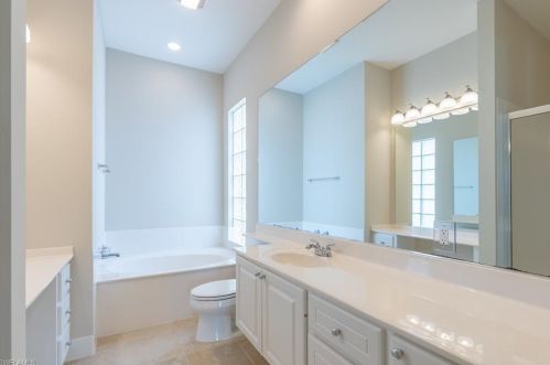 7829 Orvieto Ct, Naples FL  34114-2634 exterior