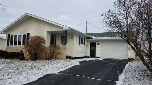 206 Clark St, Spencer, WI 54479-9763
