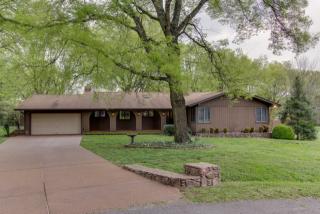 101 Stockton Dr, Columbia, TN 38401-5220