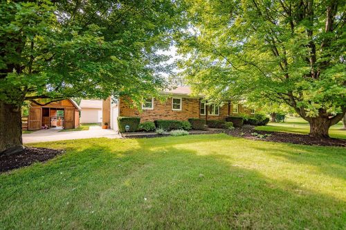 3679 Bruce St, Bellefontaine, OH 43311-9116