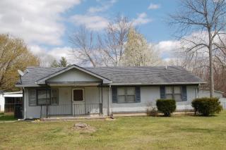 86 Spring Meadow Cir, Campbellsville KY  42718-8230 exterior