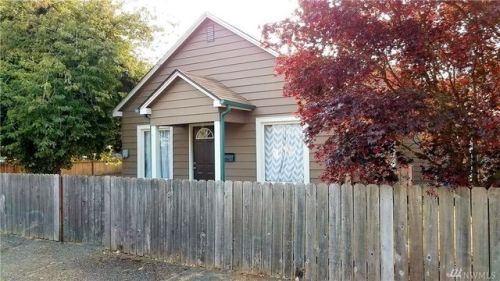 120 23rd St, Hoquiam, WA 98550-2709