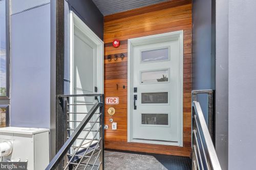 537 Park Rd, Washington, DC 20010