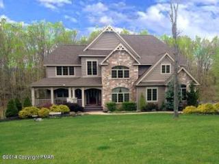 602 Washington Xing, East Stroudsburg PA  18301-9812 exterior