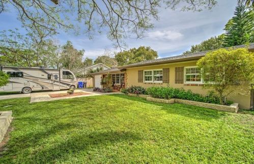 202 Dunkirk Rd, Oldsmar, FL 34677-4002