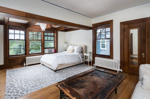 2359 Wahl Ave, Milwaukee WI 53211-3826 exterior