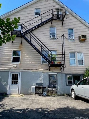 450 West St, Rye Brook, NY 10573-4459