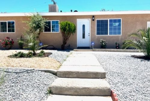 16431 Forrest Ave, Victorville CA  92395-3416 exterior