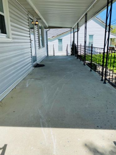 529 Howard St, Clinton County OH  45169-1126 exterior