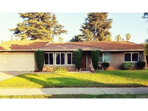 1003 Lolita Ave, Redlands CA  92373-5736 exterior