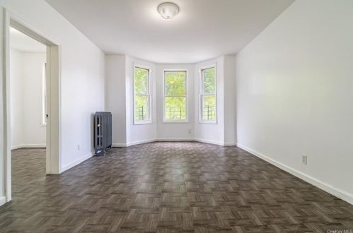 312 169th St, Bronx NY  10452-7701 exterior