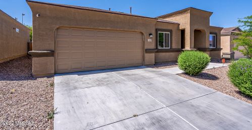 4210 White Water Dr, Tucson, AZ 85706-7959