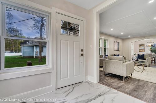 226 Davis Ave, Lacey NJ  08731-3519 exterior