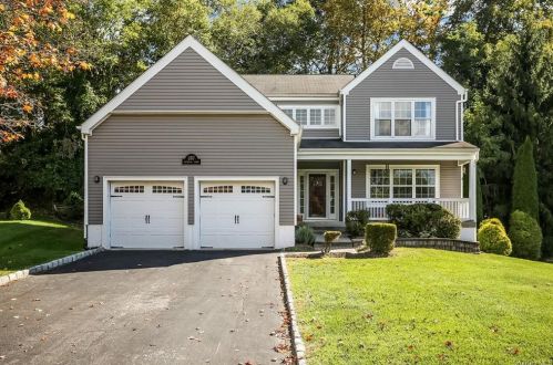 287 Rockwood Ct, Yorktown Hgts, NY 10598-2836