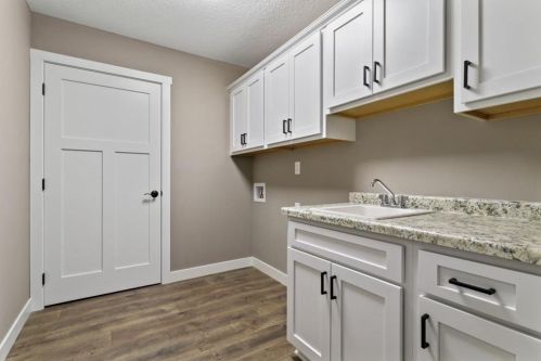 648 Kreekview Dr, East Farmington WI  54020-5860 exterior