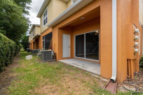 4219 Winding Vine Dr, Lakeland FL  33812-2205 exterior