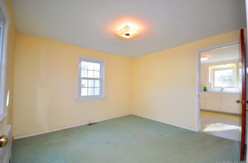 11 Hiram Ln, Bloomfield CT  06002-1224 exterior