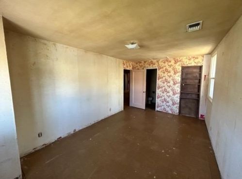 112 Clanton Ave, Woodland CA  95695-4648 exterior