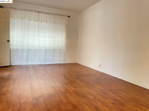 16883 Los Reyes Ave, San Leandro, CA 94578-2427