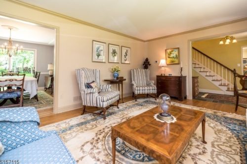 6 Cheryle Way, Annandale NJ  08801-3416 exterior