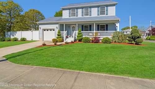 1901 Cottage Pl, Belmar, NJ 07719-3317