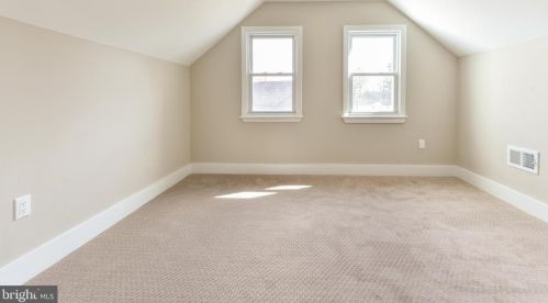 1102 Cumberland Ave, West Deptford NJ  08096-3041 exterior