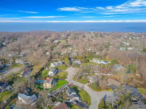 16 Lodge Ln, Miller Place NY  11764-1912 exterior