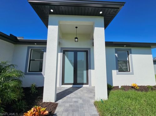 1414 7th Ave, Cape Coral, FL 33909-1347