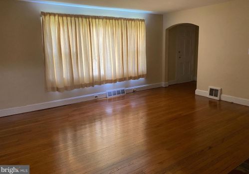 600 Bridge St, Yardley PA  19067-2308 exterior