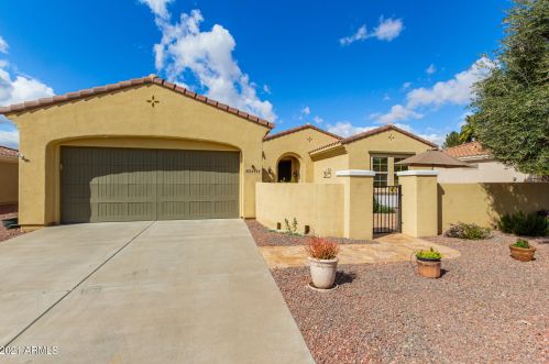 22624 Las Positas Dr, Sun City, AZ 85375-6855