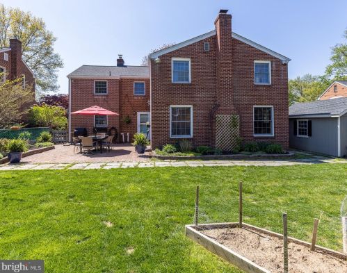 2217 Hearn Rd, Wilmington DE  19803-5227 exterior