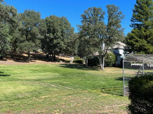 18519 Rainbow Ridge Ct, Meadow Vista, CA 95722-9664