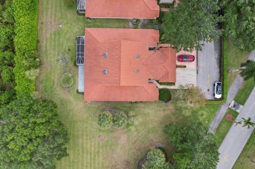 7617 Is Breeze Ter, Boynton Beach FL  33437-5403 exterior