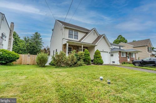 320 3rd St, Lansdale, PA 19446-2803