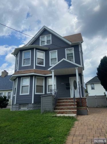 154 Preston St, Ridgefield Park, NJ 07660-1563
