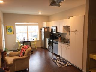 5 Lincoln Ave, Iowa City IA  52246-2211 exterior