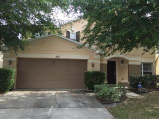 4685 Caverns Dr, Kissimmee FL  34758-2504 exterior