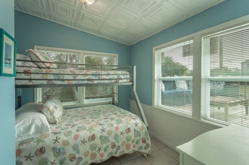 441 Gulf Beach Dr, Saint George Island FL  32328-2811 exterior