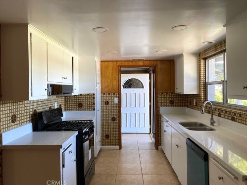 2024 Benedict Ave, Riverside CA  92506-3514 exterior