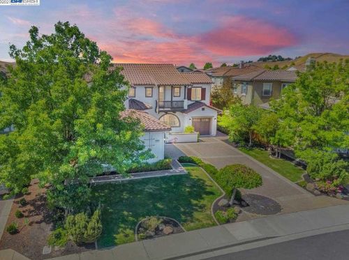 1656 Colchester St, Danville, CA 94506-2094