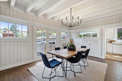 1510 Holman Rd, Oakland CA  94610-1833 exterior