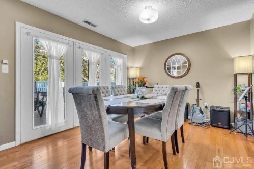 35 Carlisle Ct, Old Bridge NJ  08857-2777 exterior