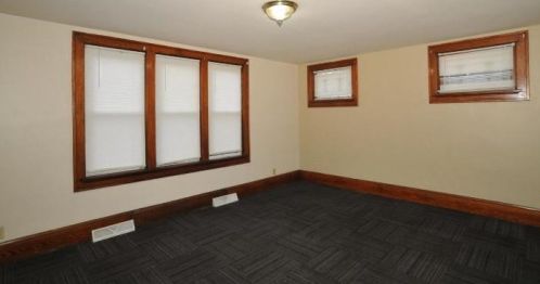 1600 35, Milwaukee WI 53215-1827 exterior