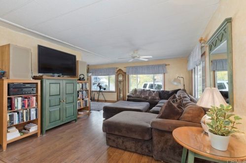 890 Park Pl, El Cajon CA  92021-4300 exterior