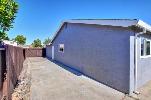 7221 Windjammer Way, Citrus Heights CA  95621-3440 exterior