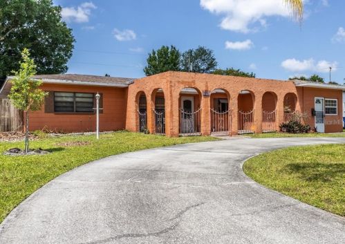 6534 18th Way, Saint Petersburg FL  33702-7146 exterior